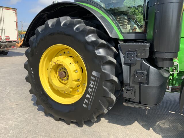 John Deere 7250R Tractor (ST23494)