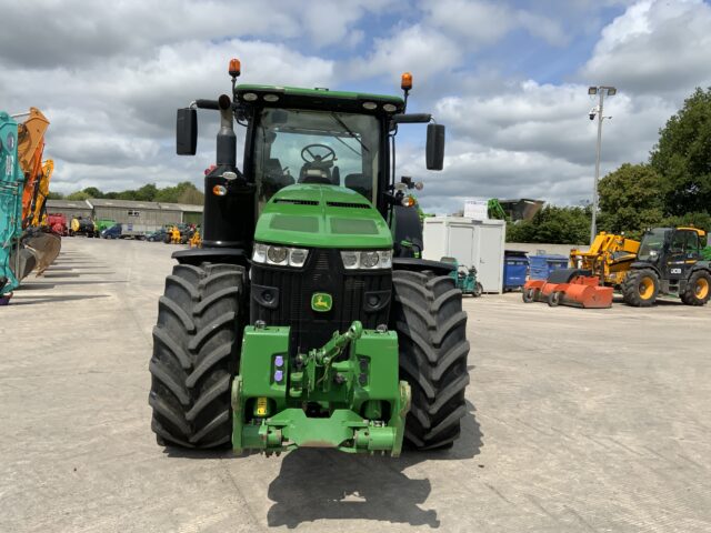 John Deere 8370R Tractor (ST23424)