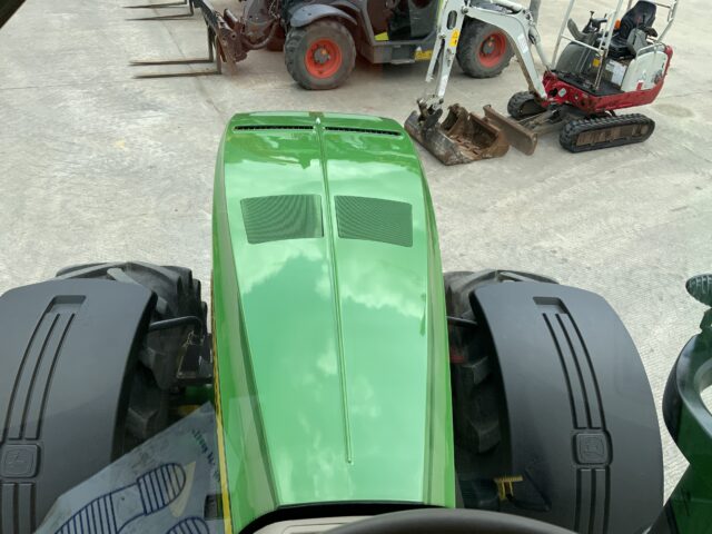 John Deere 8370R Tractor (ST23424)