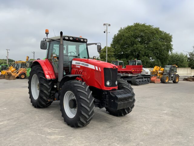 Massey Ferguson 6490 Dyna 6 Tractor (ST23725)