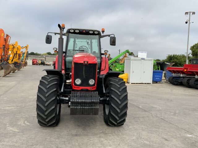 Massey Ferguson 6490 Dyna 6 Tractor (ST23725)