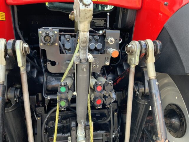 Massey Ferguson 6490 Dyna 6 Tractor (ST23725)