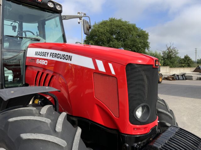 Massey Ferguson 6490 Dyna 6 Tractor (ST23725)