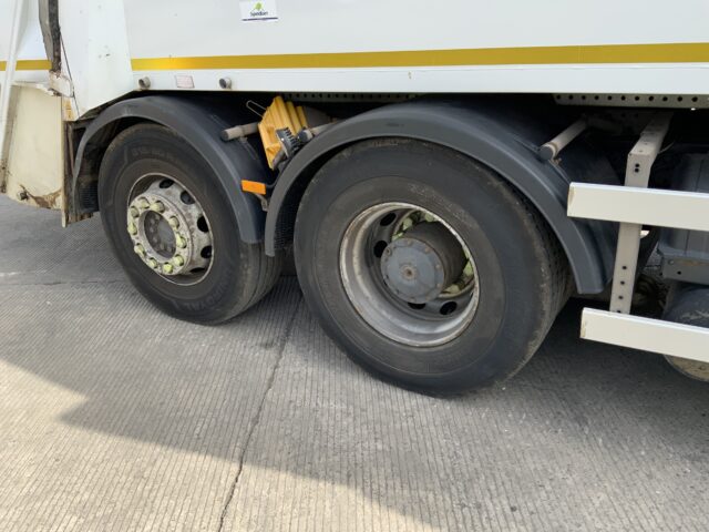 Mercedes Econic 2630 Refuse Bin Lorry (ST23870)