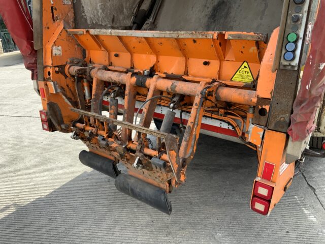 Mercedes Econic 2630 Refuse Bin Lorry (ST23870)
