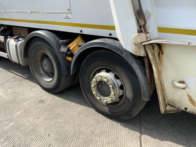 Mercedes Econic 2630 Refuse Bin Lorry (ST23870)