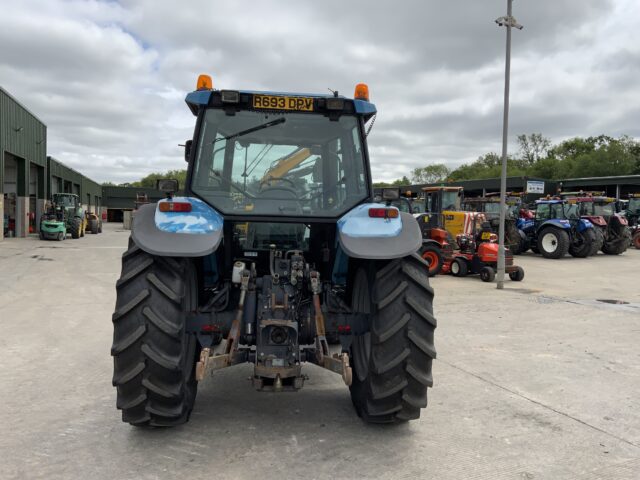 New Holland 8260 Tractor (ST22958)