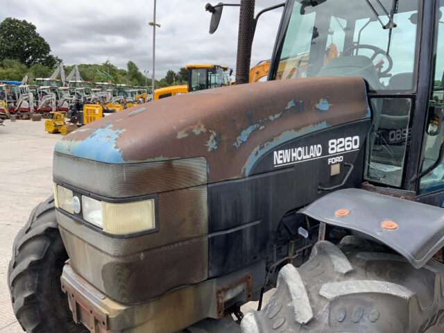 New Holland 8260 Tractor (ST22958)
