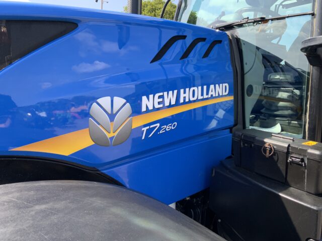 New Holland T7.260 Tractor (ST23278)