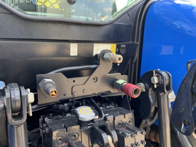 New Holland T7.260 Tractor (ST23278)