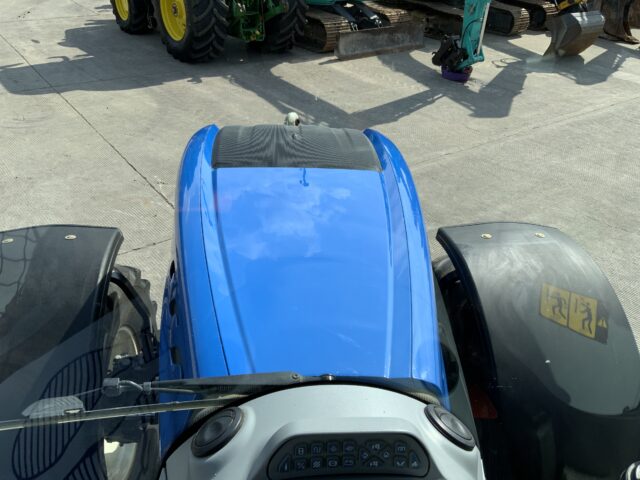 New Holland T7.260 Tractor (ST23278)