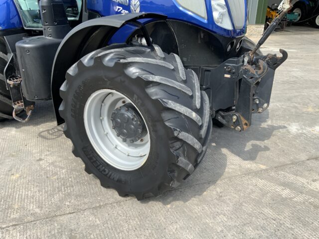 New Holland T7.270 Blue Power Tractor (ST23566)