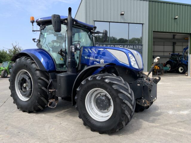 New Holland T7.270 Blue Power Tractor (ST23566)