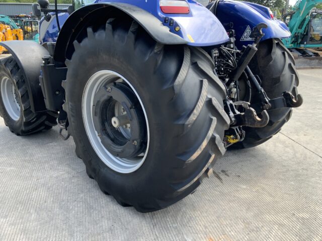 New Holland T7.270 Blue Power Tractor (ST23566)