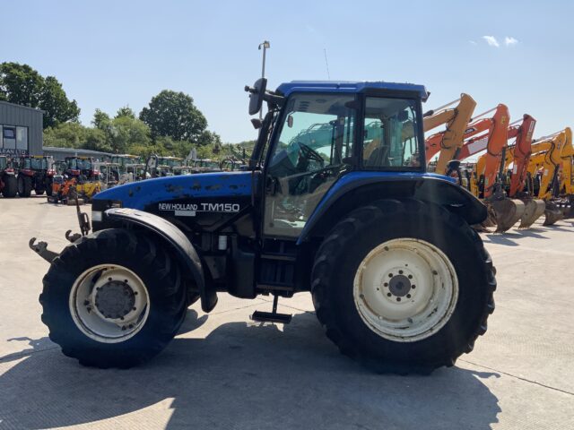 New Holland TM150 Tractor (ST22957)