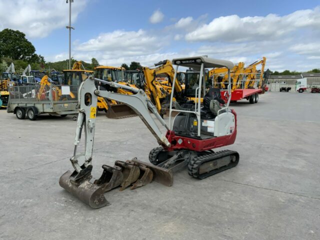 Takeuchi TB216 Digger (ST23295)