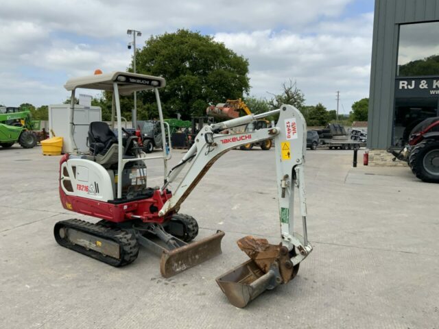 Takeuchi TB216 Digger (ST23316)