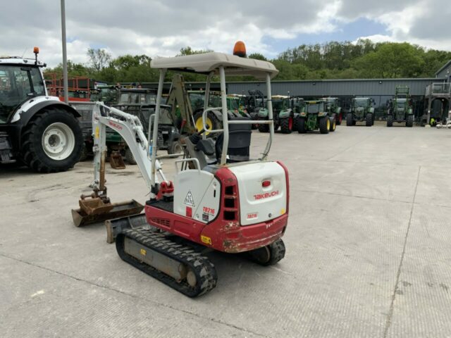 Takeuchi TB216 Digger (ST23316)
