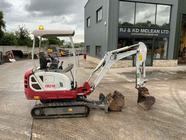 Takeuchi TB216 Digger (ST23359)