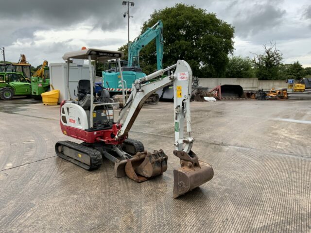 Takeuchi TB216 Digger (ST23359)