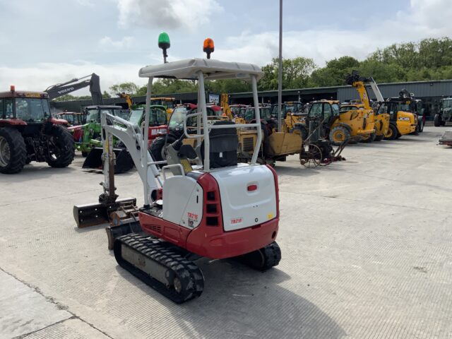Takeuchi TB216 Digger (ST23622)
