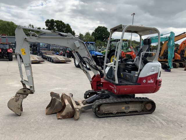 Takeuchi TB230 Digger (ST23664)