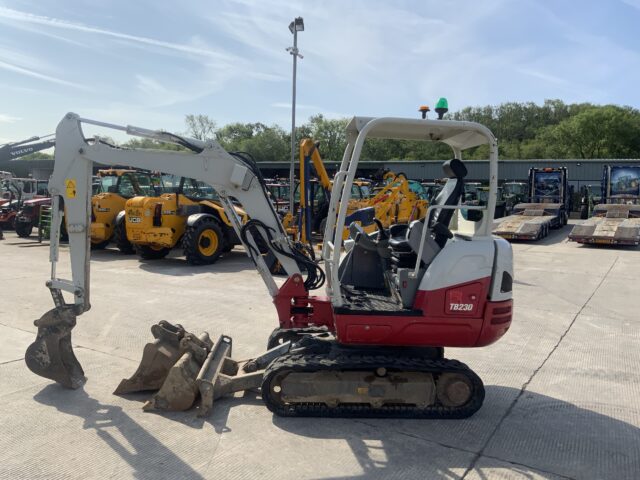 Takeuchi TB230 Digger (ST23665)