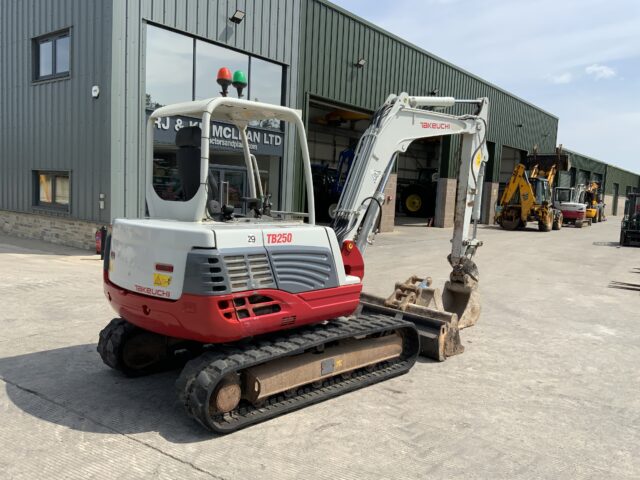Takeuchi TB250 Digger (ST23663)