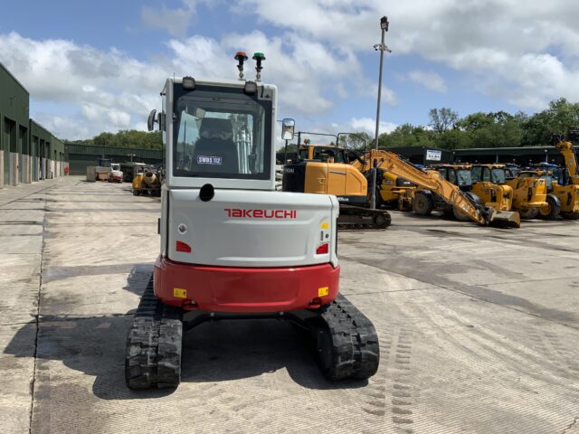 Takeuchi TB350 Digger (ST23176)
