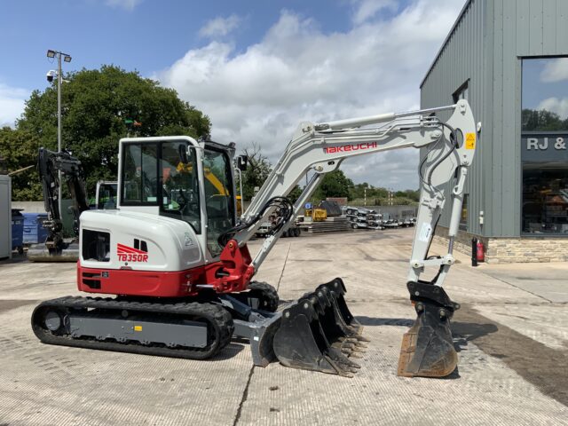 Takeuchi TB350 Digger (ST23176)