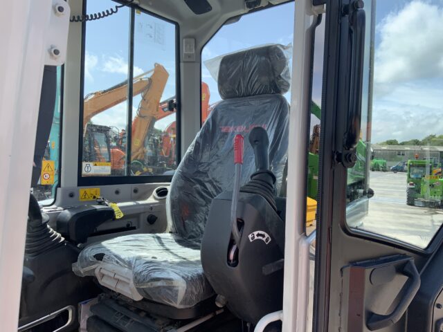 Takeuchi TB350 Digger (ST23176)