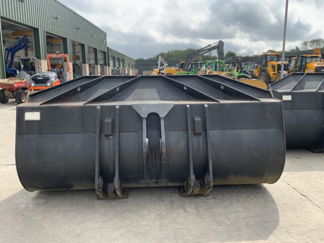 Ulrich 467 ZX Heavy Duty Loading Shovel Bucket 10