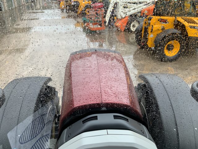 Valtra T214 Versu Tractor (ST23655)