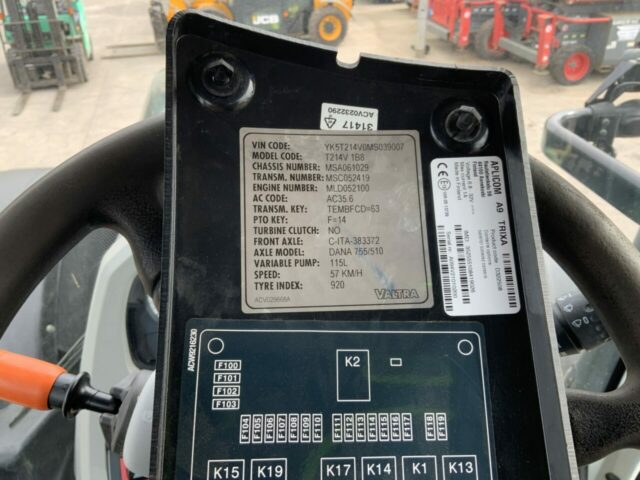 Valtra T214 Versu Unlimited Tractor (ST22268)