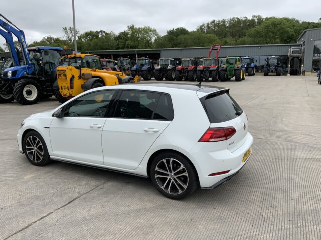 Volkswagen Golf 1.5 TSI EVO R-Line DSG