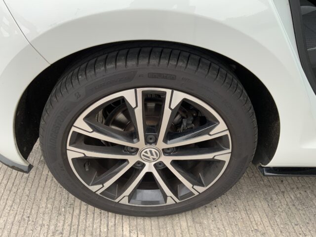 Volkswagen Golf 1.5 TSI EVO R-Line DSG