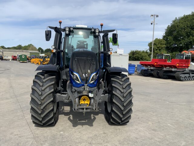 Valtra T195 Versu Tractor (ST23736)