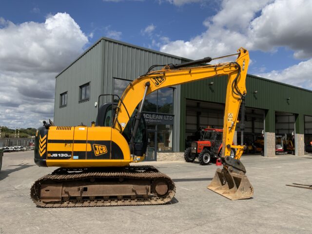 JCB JS130 LC Digger