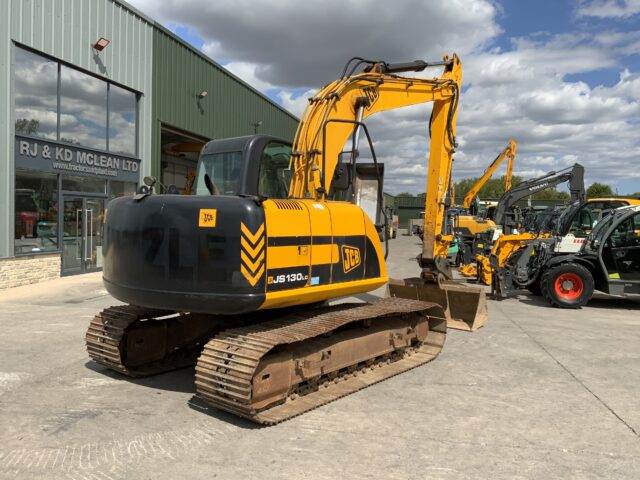 JCB JS130 LC Digger