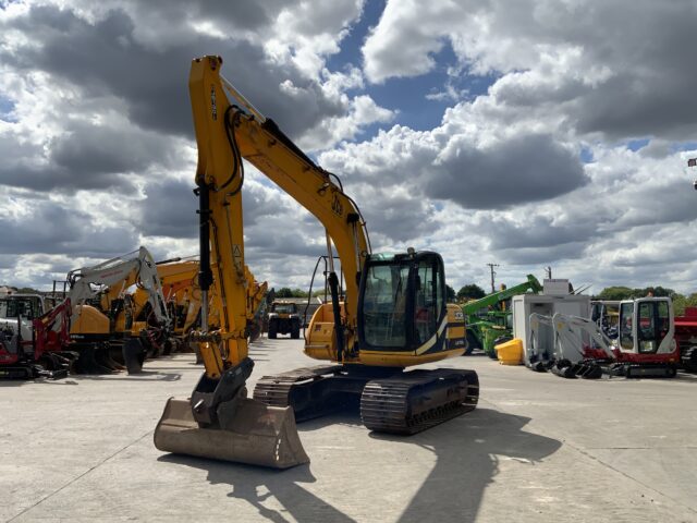 JCB JS130 LC Digger