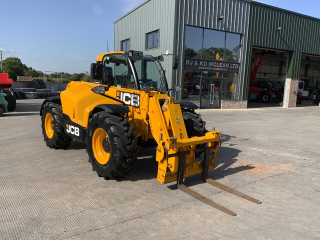 JCB 542-70 Agri Xtra Digger (ST23367)
