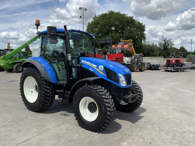 New Holland T5.95 Tractor (ST23758)