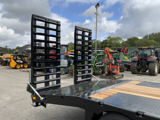 Bailey Black 25 Tri axle Low Loader