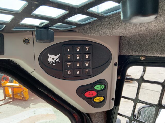 Bobcat S100 Wheeled Skid Steer Forklift (ST23943)