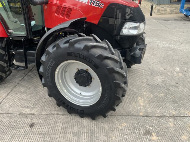 Case 115c Farmall (ST23883)