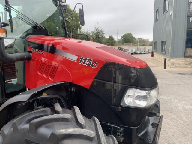 Case 115c Farmall (ST23883)