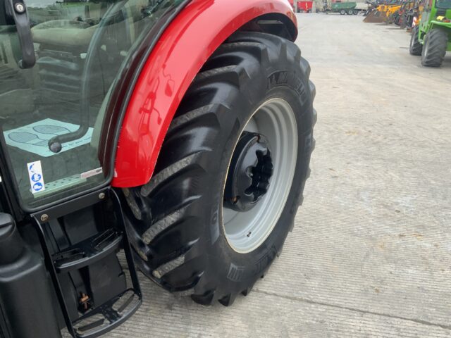 Case 115c Farmall (ST23883)