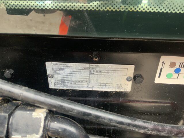 Case 115c Farmall (ST23883)