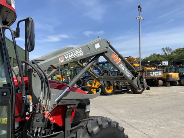 Case JX75 Tractor (ST23342)