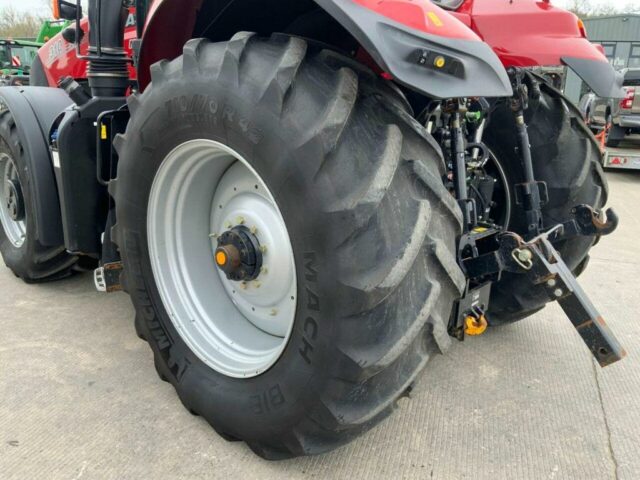 Case Magnum 310 Tractor (ST18497)